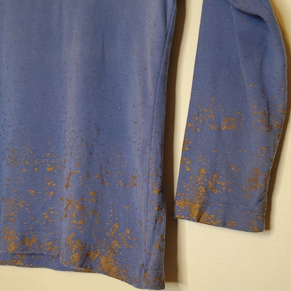Gold Splash Periwinkle Blue 3/4 Sleeve Armani Exchange Shirt with Paint Accents - Picture 12 of 13